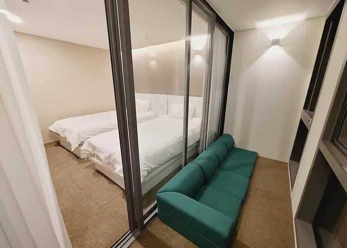 Elbon The X Bona Travel