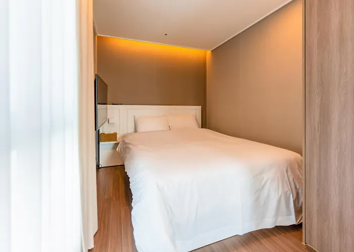 Elbon The X Bona Travel 호텔 4*