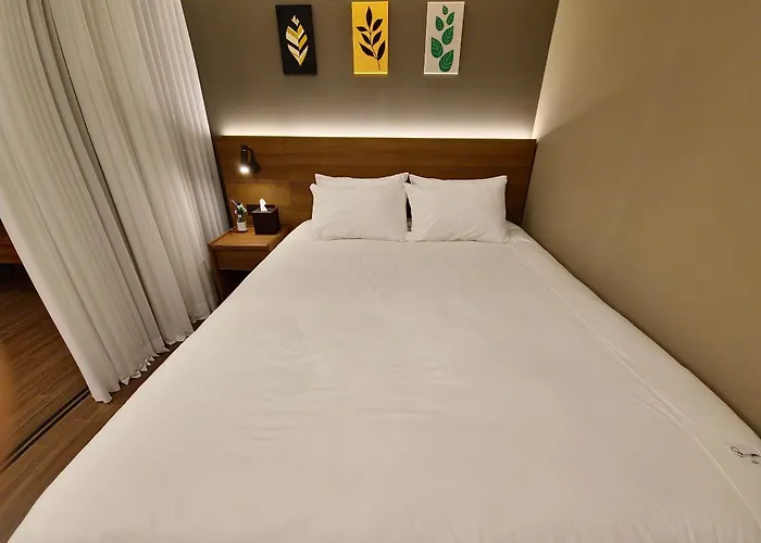 Elbon The X Bona Travel